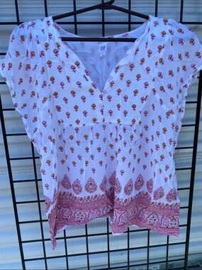 GAP White Floral Border Print Peasant Top